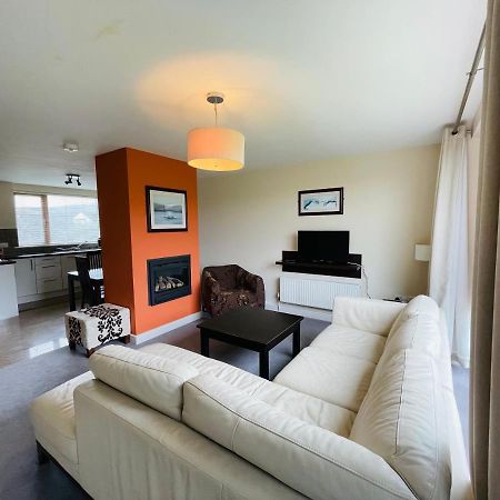 Burren Atlantic Hotel & Holiday Cottages Ballyvaughan Bagian luar foto