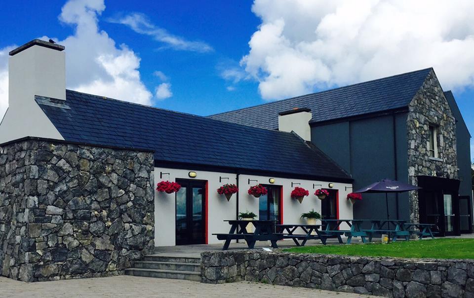Burren Atlantic Hotel & Holiday Cottages Ballyvaughan Bagian luar foto